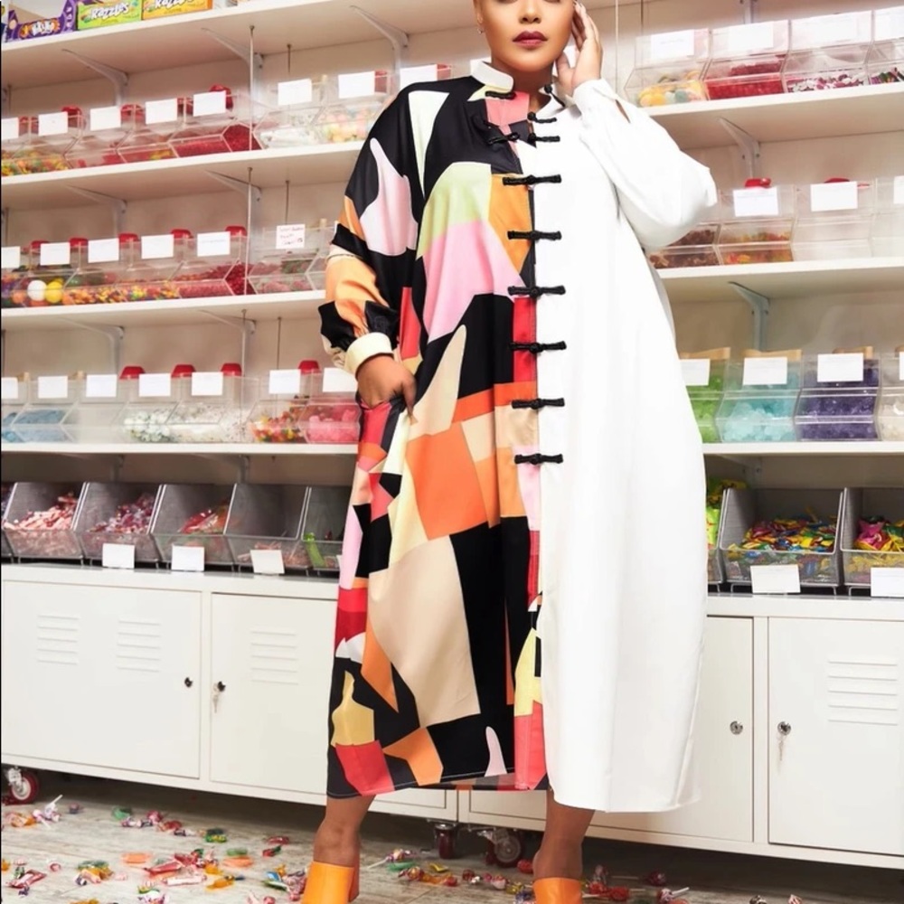 OVERSIZED White Abstract Tunic